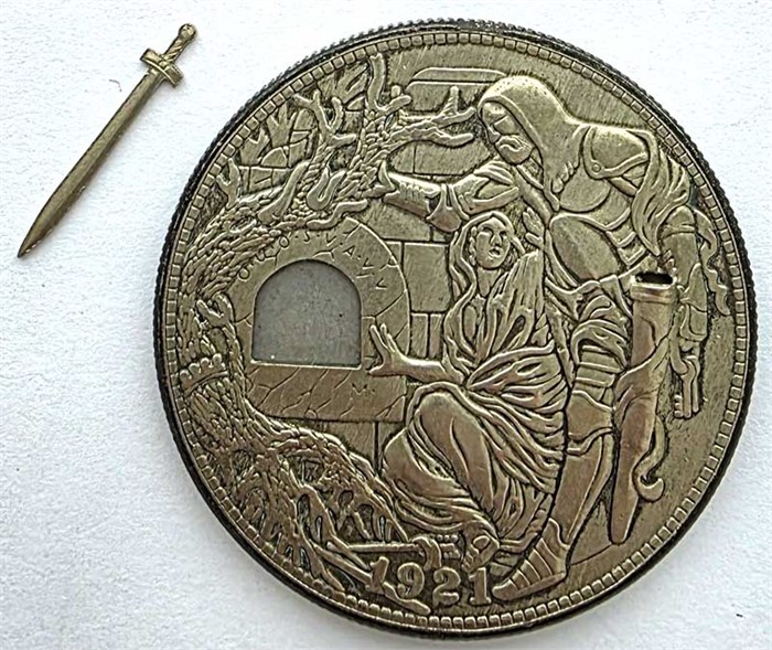 Монета с механизмом внутри 13953